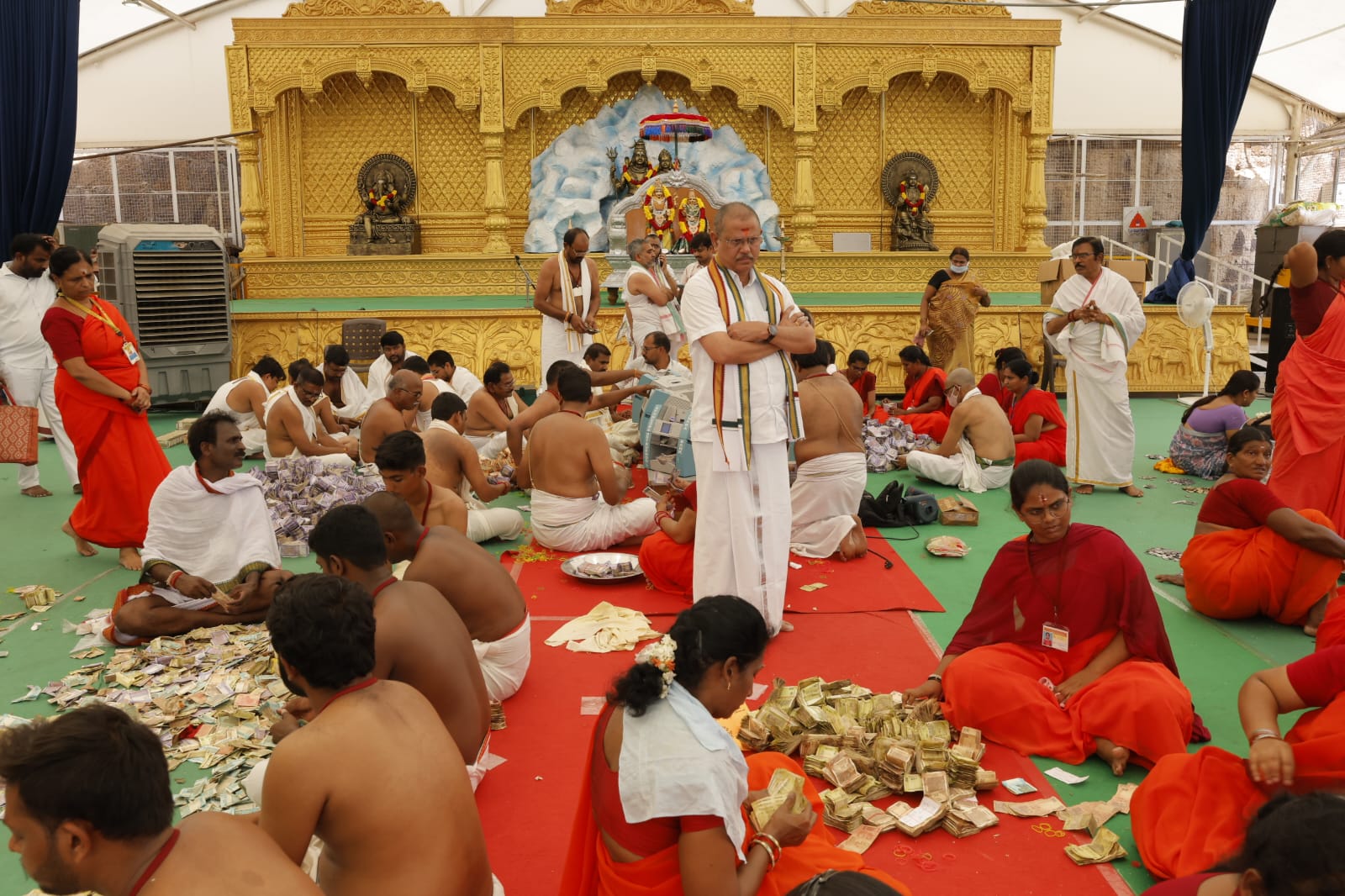శ్రీశైలం హుండీల్లో రూ.5.28 కోట్ల ఆదాయం