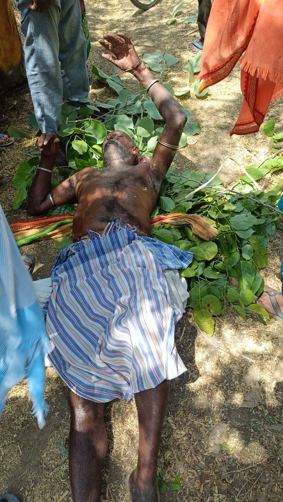 రైతుకు తీవ్ర గాయాలు